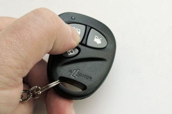 Почему сигнализация срабатывает сама по себе? Частые причины и способы решения