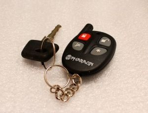 Почему сигнализация срабатывает сама по себе? Частые причины и способы решения